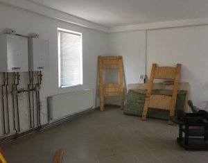 Üzlethelyiség eladó on Floresti