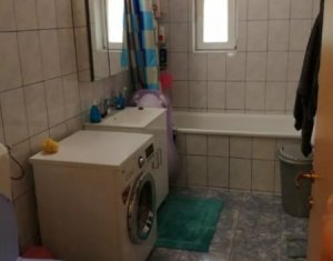 Lakás 3 szobák eladó on Floresti