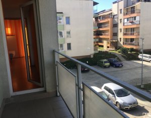 Lakás 3 szobák kiadó on Floresti