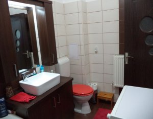 Lakás 3 szobák eladó on Floresti