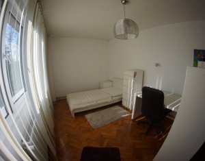 Appartement 4 chambres à louer dans Cluj-napoca, zone Manastur