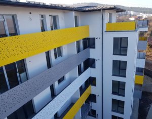 Lakás 3 szobák eladó on Floresti