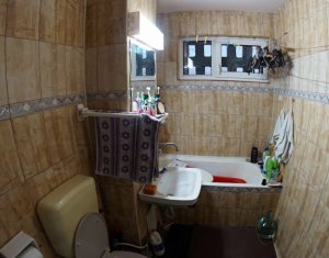 Lakás 4 szobák eladó on Cluj-napoca, Zóna Manastur