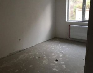 Lakás 2 szobák eladó on Floresti