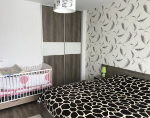 Lakás 3 szobák eladó on Floresti
