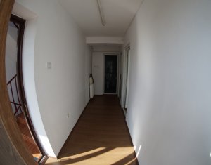 Iroda kiadó on Cluj-napoca