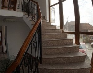 Ház 6 szobák kiadó on Cluj-napoca, Zóna Andrei Muresanu
