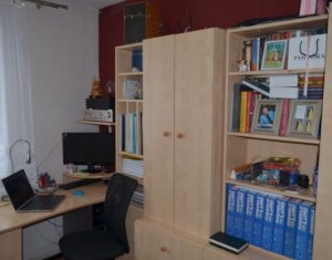 Lakás 4 szobák eladó on Cluj-napoca, Zóna Manastur