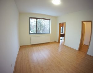 Appartement 3 chambres à louer dans Cluj-napoca, zone Centru