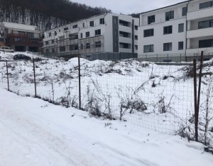 , 700m2 on Floresti
