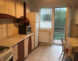 Appartement 3 chambres à vendre dans Cluj-napoca, zone Manastur