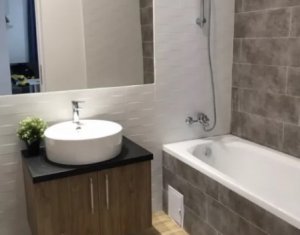 Lakás 3 szobák eladó on Floresti