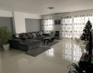 Appartement 3 chambres à vendre dans Cluj-napoca, zone Marasti