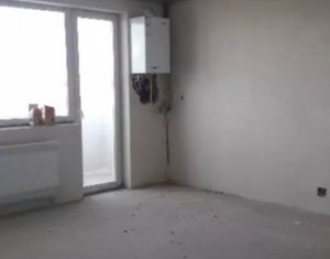 Lakás 3 szobák eladó on Floresti