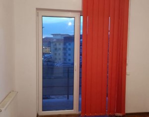 Lakás 2 szobák eladó on Floresti