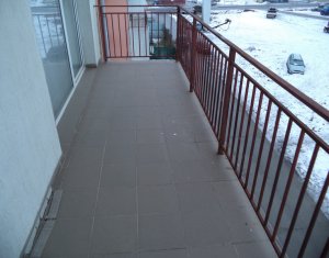 Lakás 2 szobák eladó on Floresti