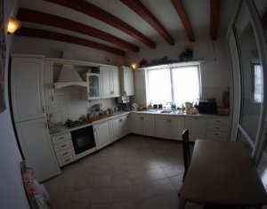 Ház 6 szobák eladó on Cluj-napoca