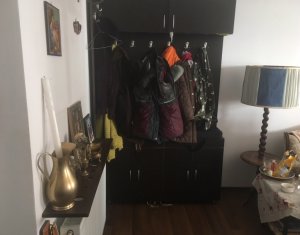 Lakás 2 szobák eladó on Floresti