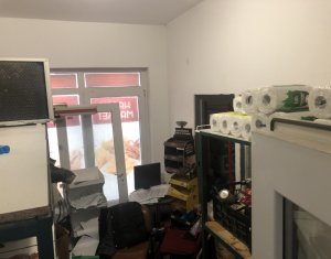 Üzlethelyiség eladó on Floresti