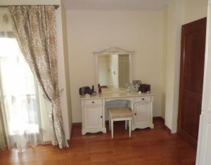Maison 5 chambres à louer dans Cluj-napoca, zone Europa