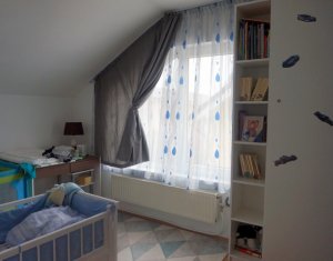 Maison 4 chambres à vendre dans Floresti