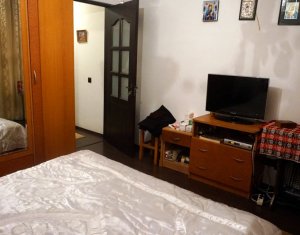 Lakás 3 szobák eladó on Floresti