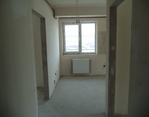 Lakás 3 szobák eladó on Floresti