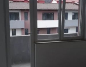 Maison 4 chambres à vendre dans Floresti