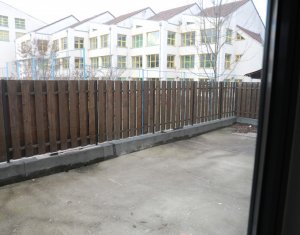 Üzlethelyiség eladó on Cluj-napoca, Zóna Intre Lacuri