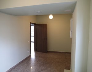 Üzlethelyiség eladó on Cluj-napoca, Zóna Intre Lacuri