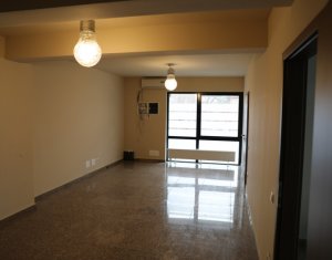 Üzlethelyiség eladó on Cluj-napoca, Zóna Intre Lacuri