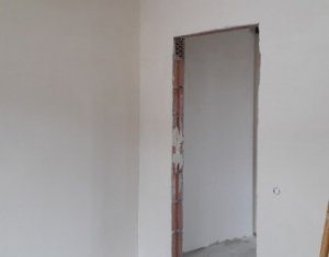 Lakás 3 szobák eladó on Floresti