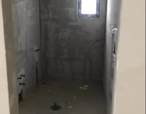 Lakás 3 szobák eladó on Floresti