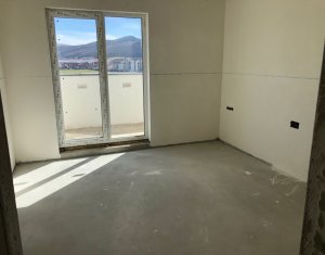 Lakás 2 szobák eladó on Floresti