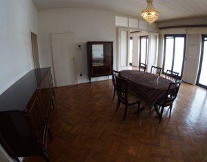 Lakás 5 szobák eladó on Cluj-napoca, Zóna Centru