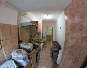 Lakás 4 szobák eladó on Cluj-napoca, Zóna Manastur