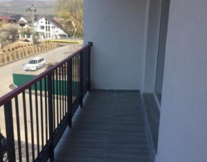 Lakás 2 szobák eladó on Floresti