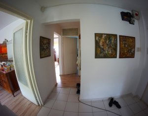 Lakás 4 szobák eladó on Cluj-napoca, Zóna Manastur