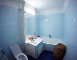 Lakás 4 szobák eladó on Cluj-napoca, Zóna Manastur