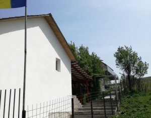 Ház 5 szobák kiadó on Sannicoara
