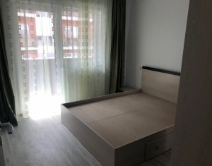 Lakás 3 szobák eladó on Floresti
