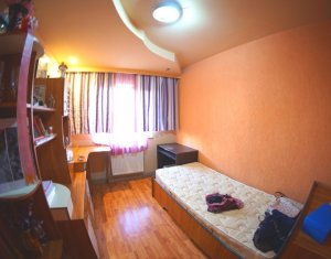 Lakás 4 szobák kiadó on Cluj-napoca, Zóna Manastur