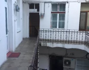 Iroda kiadó on Cluj-napoca