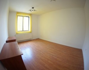 Bureau à louer dans Cluj-napoca, zone Centru