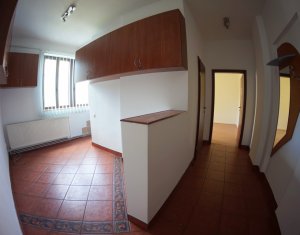 Bureau à louer dans Cluj-napoca, zone Centru