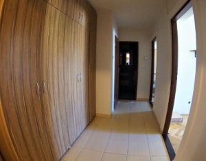 Appartement 3 chambres à louer dans Cluj-napoca, zone Zorilor