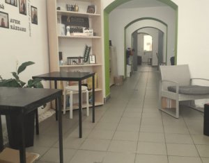 Bureau à louer, 104m2 dans Cluj-napoca, zone Centru
