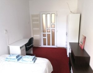 Appartement 3 chambres à louer dans Cluj-napoca, zone Centru