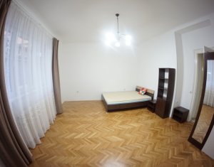 Appartement 3 chambres à louer dans Cluj-napoca, zone Centru