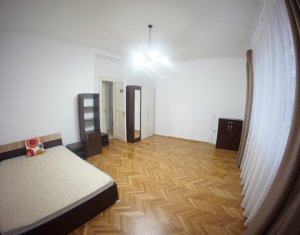Appartement 3 chambres à louer dans Cluj-napoca, zone Centru
